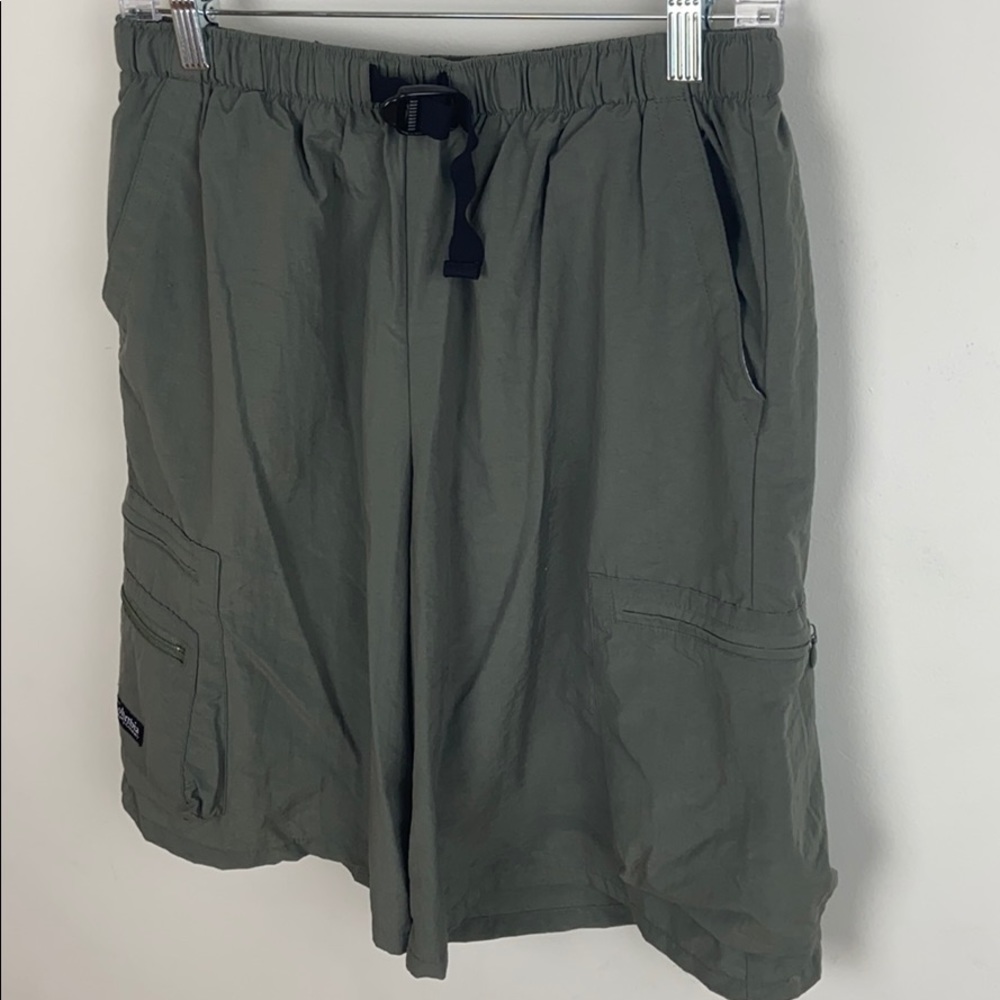 Columbia Shorts - Picture 2 of 7